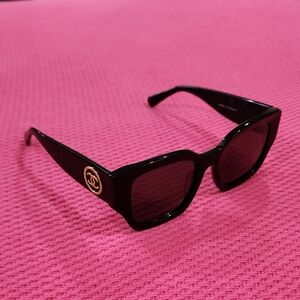 CHANEL CH5506 C1 50 22-140 Square, Black with Gray Polarized Lenses Sunglasses